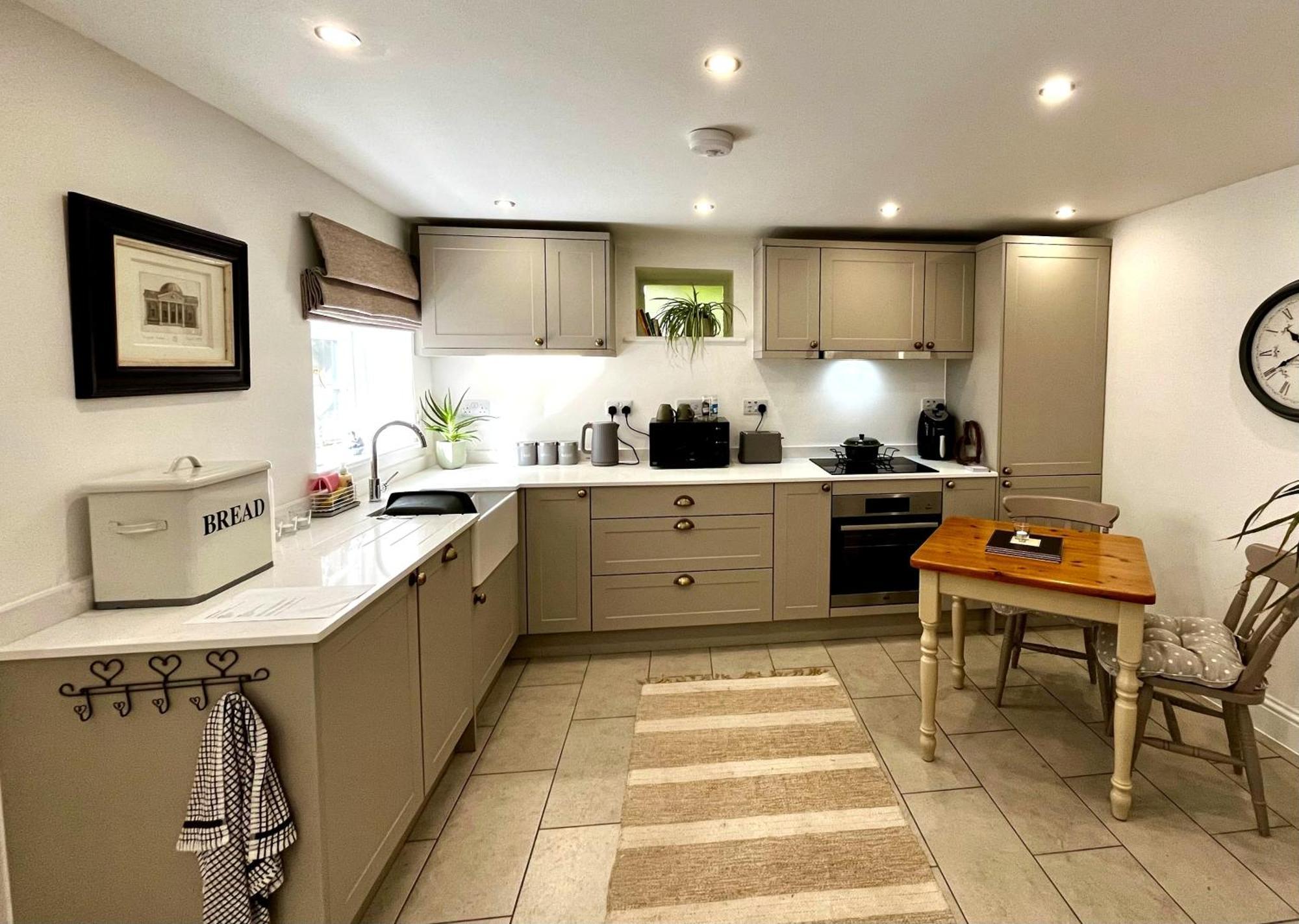 Flower Cottage By Ludlow Castle With Onsite Parking Buitenkant foto