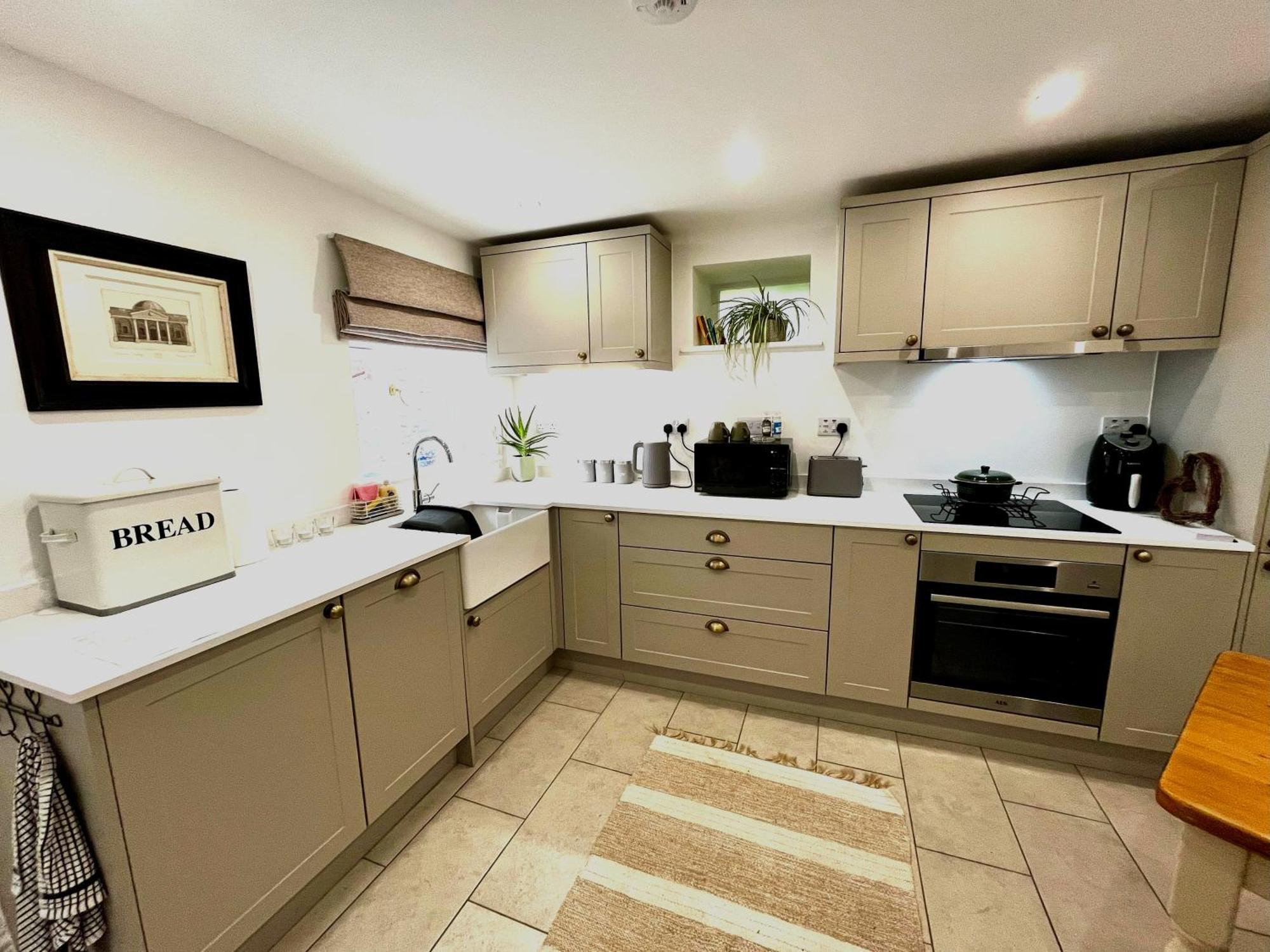 Flower Cottage By Ludlow Castle With Onsite Parking Buitenkant foto