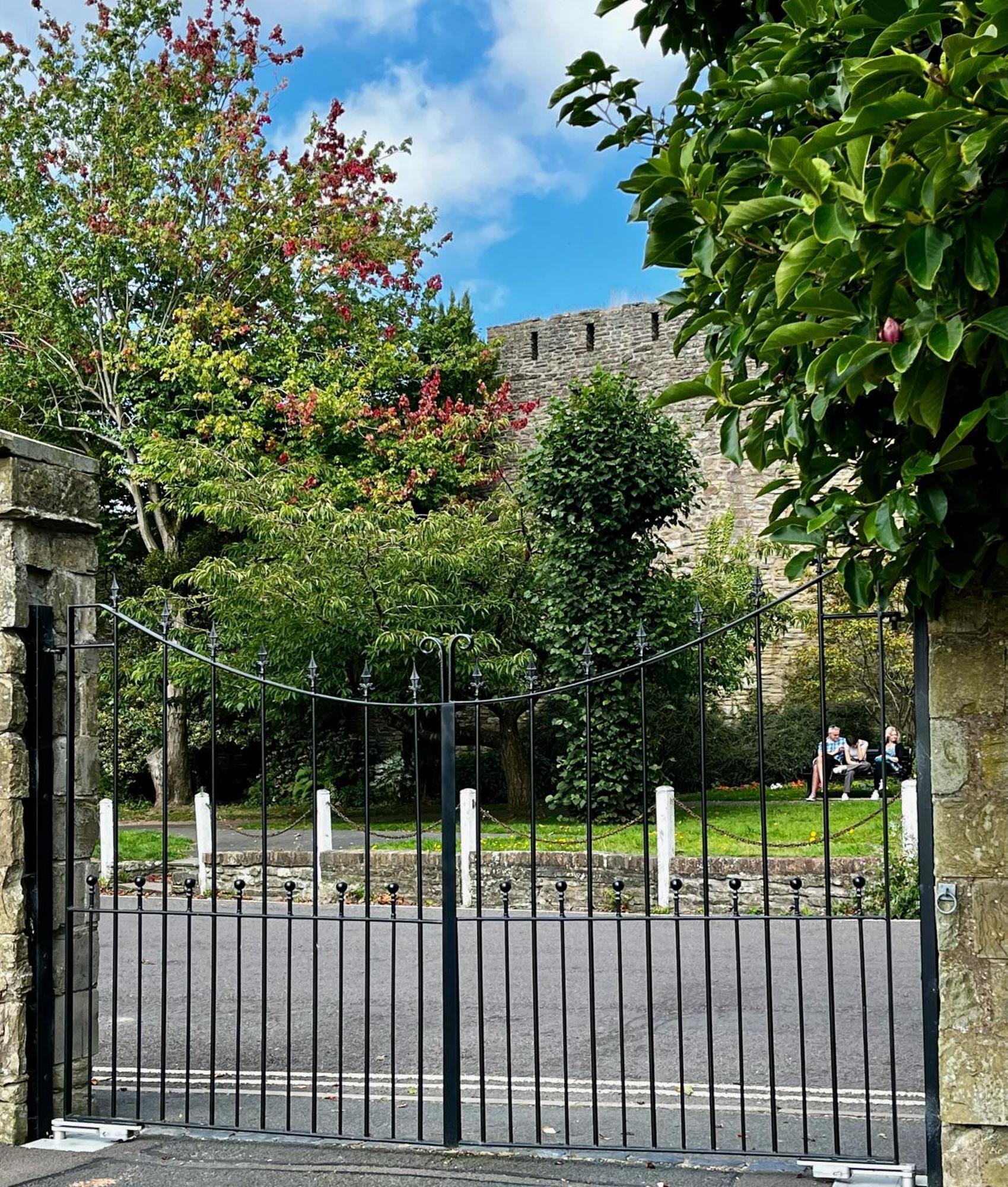 Flower Cottage By Ludlow Castle With Onsite Parking Buitenkant foto
