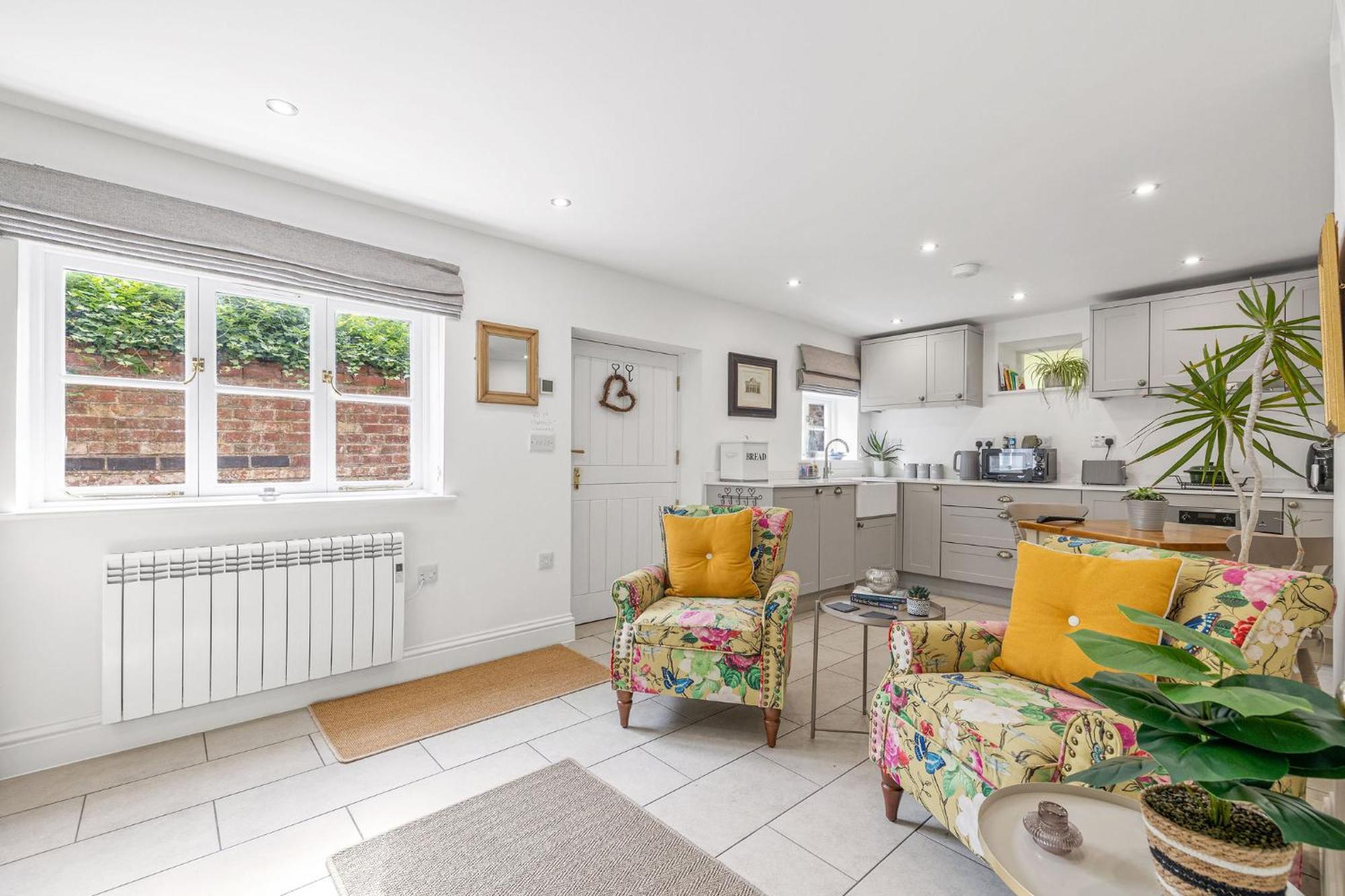 Flower Cottage By Ludlow Castle With Onsite Parking Buitenkant foto